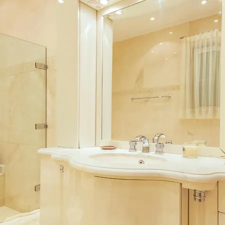 7 Bedroom Cozy In * Malaga
